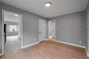 2082 Berkeley Ave, Saint Paul, MN 55105 - Photo 16