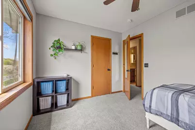 2147 Ponds Court, Shakopee, MN 55379 - Photo 32