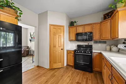 2147 Ponds Court, Shakopee, MN 55379 - Photo 16