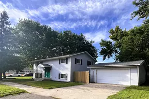 403 8 1/2 Ave NW, Rochester, MN 55901 - Photo 2