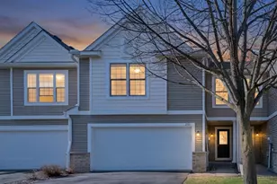 2121 St Johns Ct, Woodbury, MN 55129 - Photo 2