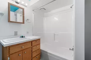 1948 Crown Point Dr, Mendota Heights, MN 55118 - Photo 28