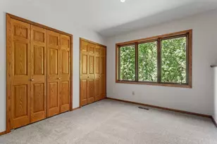 1948 Crown Point Dr, Mendota Heights, MN 55118 - Photo 20