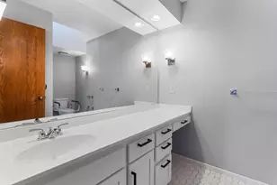 1948 Crown Point Dr, Mendota Heights, MN 55118 - Photo 14