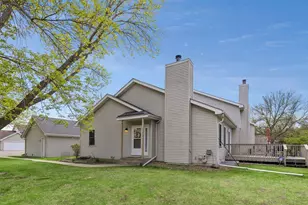 10270 Arrowwood Dr, Eden Prairie, MN 55347 - Photo 36