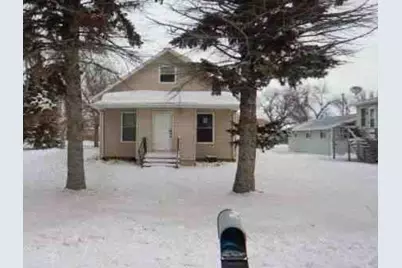 171 3rd Street N, Casselton, ND 58012 - Photo 1