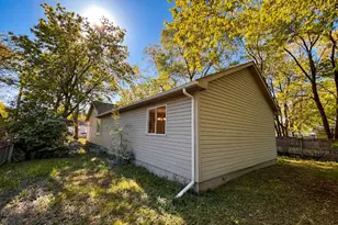 5259 Knox Ave N, Minneapolis, MN 55430 - Photo 6