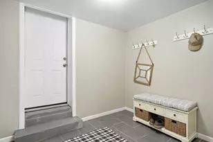 11200 Oakvale Rd N, Minnetonka, MN 55305 - Photo 24