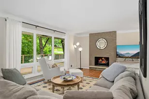 11200 Oakvale Rd N, Minnetonka, MN 55305 - Photo 12