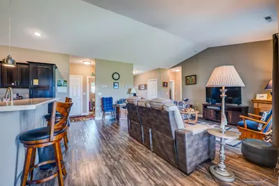 2008 Whiting Road NW #29, Bemidji, MN 56601 - Photo 32