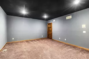 13620 Gurney Path, Apple Valley, MN 55124 - Photo 34