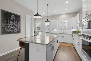 8064 Central Park Way N, Maple Grove, MN 55369 - Photo 6