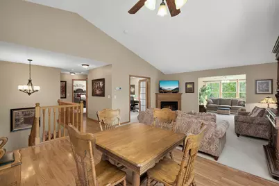 7901 15th Street N, Oakdale, MN 55128 - Photo 6