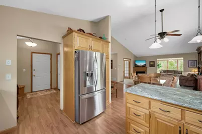 7901 15th Street N, Oakdale, MN 55128 - Photo 4