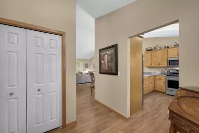 7901 15th Street N, Oakdale, MN 55128 - Photo 2