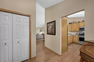 7901 15th St N, Oakdale, MN 55128 - Photo 2
