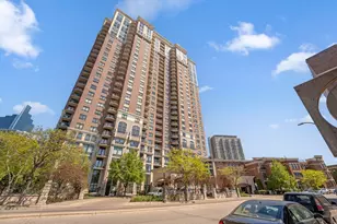 500 E Grant St, Minneapolis, MN 55404 - Photo 1