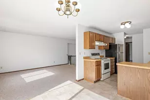 5356 Beachside Dr, Minnetonka, MN 55343 - Photo 6