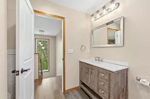 71 B St, Saint Paul, MN 55106 - Photo 32