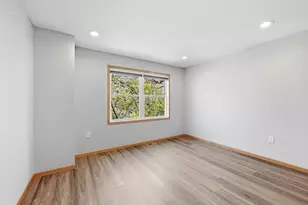 71 B St, Saint Paul, MN 55106 - Photo 22