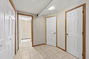 71 B St, Saint Paul, MN 55106 - Photo 50