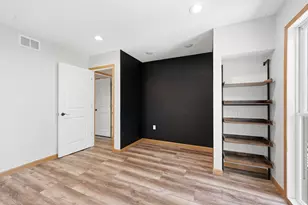 71 B St, Saint Paul, MN 55106 - Photo 20
