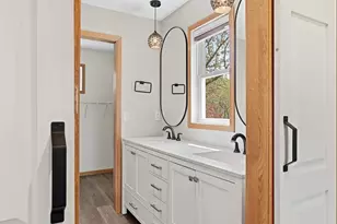 71 B St, Saint Paul, MN 55106 - Photo 40