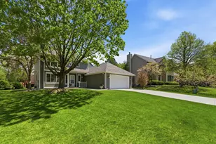 8655 Shepherd Way, Eden Prairie, MN 55347 - Photo 2