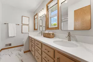 8655 Shepherd Way, Eden Prairie, MN 55347 - Photo 38