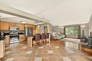 2516 Colleen Ln NE, Rochester, MN 55906 - Photo 14