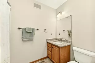 2516 Colleen Ln NE, Rochester, MN 55906 - Photo 18