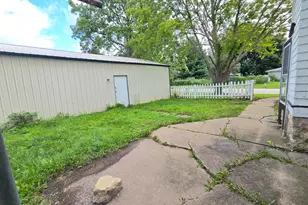 140 W Main St, Lewiston, MN 55952 - Photo 28