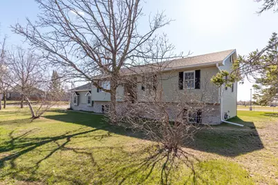 501 Lake Avenue NE, Bemidji, MN 56601 - Photo 2