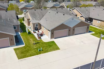 1363 Highpointe Drive N, Fargo, ND 58102 - Photo 48