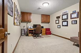 1363 Highpointe Dr N, Fargo, ND 58102 - Photo 36