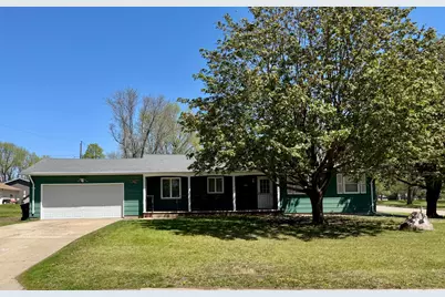 610 W Elizabeth Street, Edgerton, MN 56128 - Photo 1