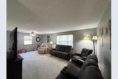 610 W Elizabeth Street, Edgerton, MN 56128 - Photo 10