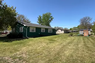 610 W Elizabeth St, Edgerton, MN 56128 - Photo 32