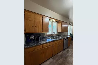 610 W Elizabeth Street, Edgerton, MN 56128 - Photo 2