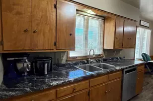 610 W Elizabeth St, Edgerton, MN 56128 - Photo 2