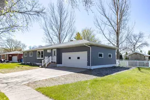702 3rd Ave SE, Barnesville, MN 56514 - Photo 2