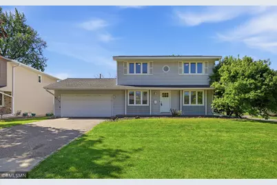 8217 28th Avenue N, New Hope, MN 55427 - Photo 2
