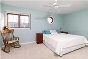 253 Maureen Ln NE, Columbia Heights, MN 55421 - Photo 10