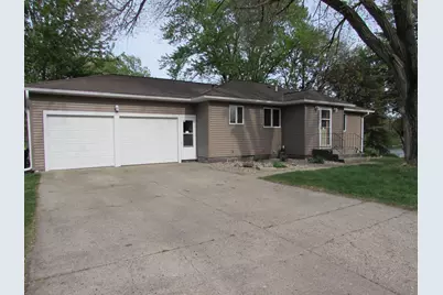 1404 Lucia Avenue, Fairmont, MN 56031 - Photo 2