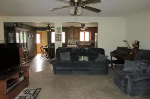 1404 Lucia Ave, Fairmont, MN 56031 - Photo 6