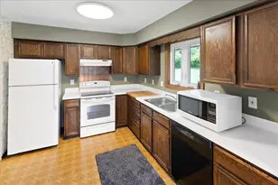1396 Military Rd, Newport, MN 55055 - Photo 12