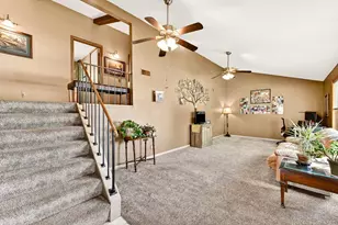305 4th Ave NW, Dodge Center, MN 55927 - Photo 8