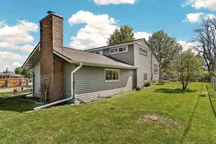 305 4th Ave NW, Dodge Center, MN 55927 - Photo 6