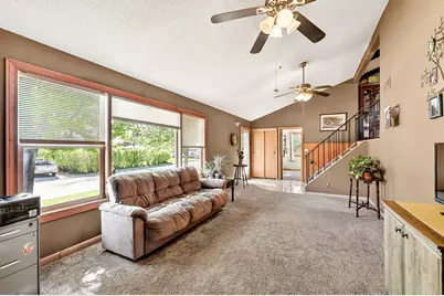 305 4th Avenue NW, Dodge Center, MN 55927 - Photo 10