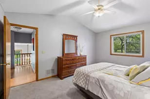 354 E Avenue Cir, Mahtomedi, MN 55115 - Photo 16